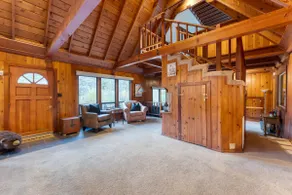 Riversong Lodge by AvantStay - Image 5