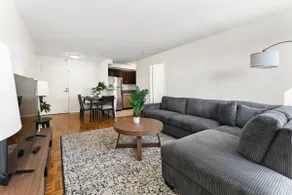 Gorgeous 2BR Next to BU 7129 - Image 2