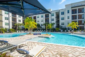 Beachy Escape: Communal Pool, Gym, and Theater - Image 2