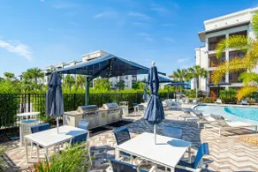 Beachy Dream 3BR/2BA w./ Pool, Gym, and Theater - Image 4