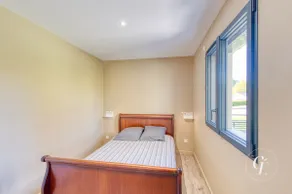 Lagnieu Sandyan - Ideal for short and long-term PROS - Image 3