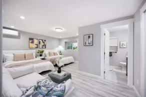 Kirkland Home with 2 Queen Beds - Totem Lake Village - Image 2
