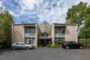 Studio Apartment walking distance to the beach - Image 4