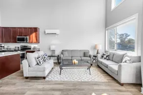 Elegant Parkside Retreat - Image 5