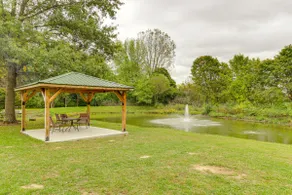 On-site Lake & Gazebo: Cabin in Yellow Springs! - Image 2