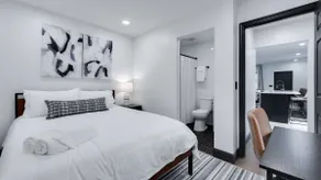 7 Bed - Urban Hot Tub Oasis near OSU & Short North - Image 4