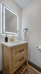 7 Bed - Urban Hot Tub Oasis near OSU & Short North - Image 5
