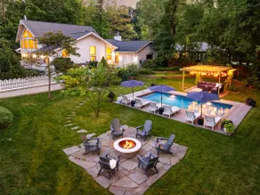 NEW Walk to Lake_Pool_Hot Tub_Game Room_EV level 2 - Image 2