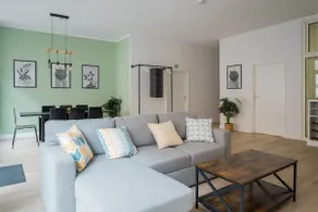 Spacious Family Apartment with 2 Bedrooms - Image 2