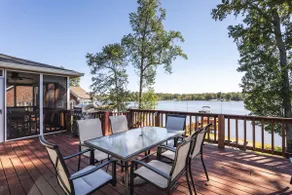 NEW-Lakeside Getaway w Priv Dock Lake toys & more - Image 5