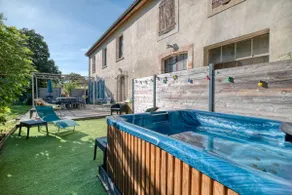 House rentals with a pool and a hot tub - Image 4