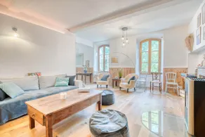 House rentals with a pool and a hot tub - Image 2