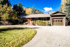 Bigwood Bliss - 3BD Riverfront Home - Image 2
