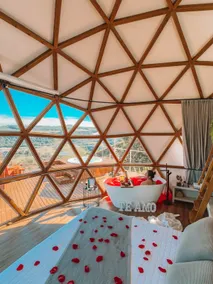 Star Dome with Hot Tub and Jacuzzi - Image 4