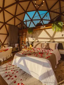 Star Dome with Hot Tub and Jacuzzi - Image 5
