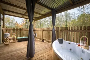 Close to nature Robins nest 1 bed lodge - Image 5