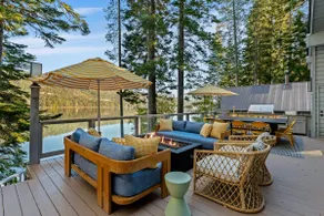 Luxury Lakefront 5 Br Home Hot Tub Arcade - Image 2