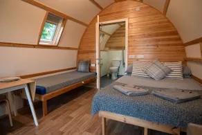 Large-Hot Tub-Cabin-Private Bathroom with - Image 2