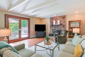 Tranquil & Pet-friendly Estate on Long Island! - Image 4