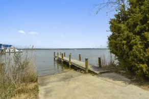 Edgewater's Shelby on the Bay - Image 3