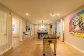 5 Bed/Lakefront/Boat dock/Game room/Guest Hous - Image 4