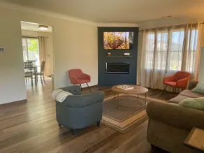 Peaceful, walkable apartment to parks & downtown - Image 2