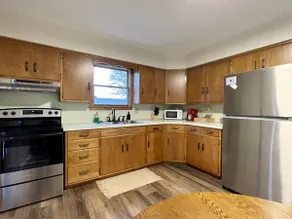 Peaceful, walkable apartment to parks & downtown - Image 5