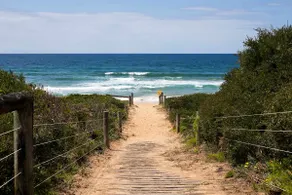 Mona Vale Surf to Tee - Image 2