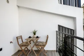 Sway - Chic 1-Bedroom Apartment & Balcony in Athens - Image 4