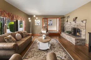 Rainier Ranch & Poolside Escape - Image 4