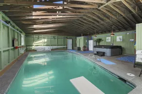 Rainier Ranch & Poolside Escape - Image 3