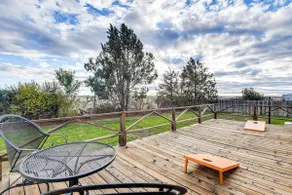 6 Mi to Balanced Rock Park: Home in Castleford - Image 2