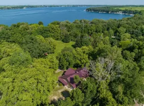 Boji Cottage off West Lake Okoboji - Image 2