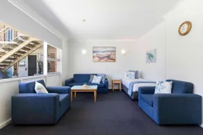 Betty's Bayside Retreat | 1BRM Glenelg - Image 3