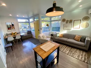 Hot Tub/Central/Modern/Well Appointed/Immaculate - Image 3