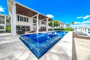 Waterfront Gem! Heated Pool+HotTub! Close 2 Beach! - Image 3