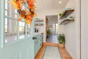 Steps to Sutter Creek: Chic Wine Country Cottage - Image 4