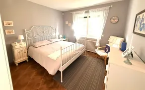 Relax in a Villa with a private garden and parking space - Image 4