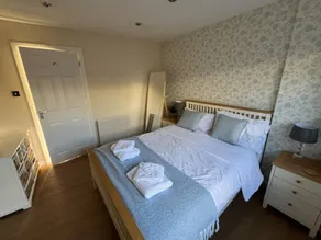 Walworth Castle Cottage - Image 4