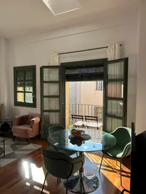 Modern apt in old town w cathedral views - Image 3