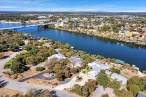 Lake Marble Falls on The Rocks and Concierge Service - Image 4