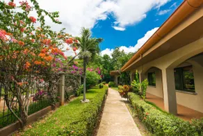 Vibrant Garden Condo w/ Shared Pool & Rancho - Image 5