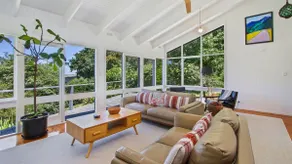 Sea Whisper - Spacious Family Retreat - Image 2