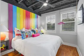 Saint Cat: 2BR Hideaway - Image 4