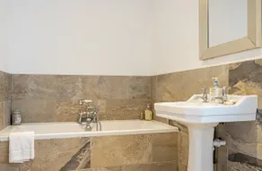 GuestReady - Charming house in Dublin - Image 5