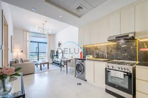 Lovely 1BR in Binghatti Avenue Al Jaddaf - Image 3