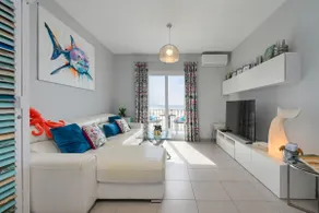Apartment Octopus - Image 4
