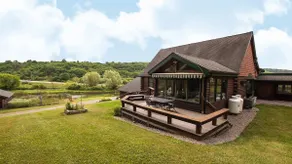 Harmony Hill: A Cozy Retreat for Galentine’s! - Image 5