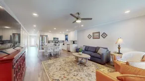 6bd, 4ba duplex -walk downtown+W/D+fenced backyard - Image 4