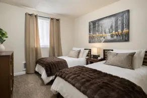 Stylish New Apt Walk to Downtown - Image 5